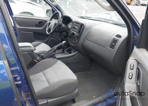 2006 Ford Escape Xls/Xls Manual from USA, damaged, VIN 1FMYU02ZX6KB87937